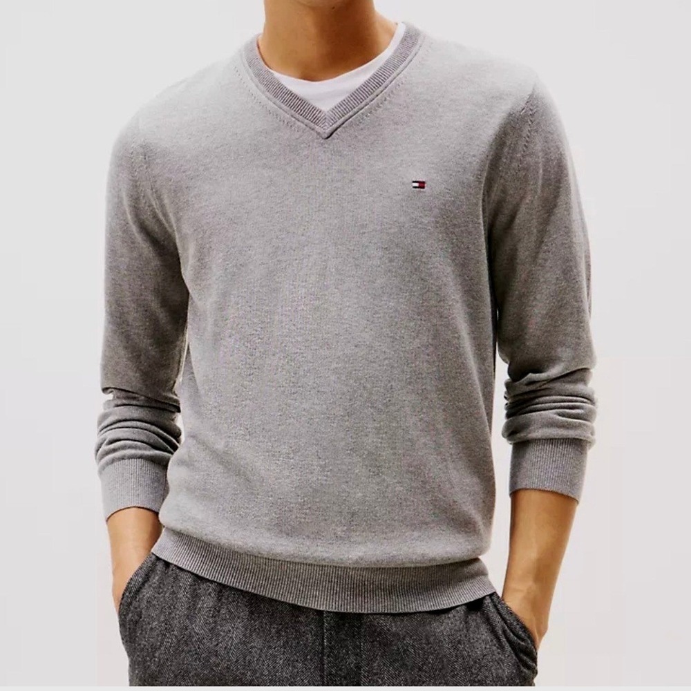 Tommy Hilfiger Men's V Neck‎ Sweater Light Gray Classic Logo XL
